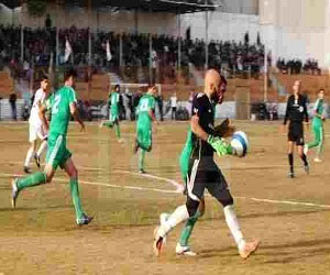   مصر اليوم - فريق الجمعية الفلسطيني يتقدم للوصافة والنصيرات يكرم وفادة البحرية