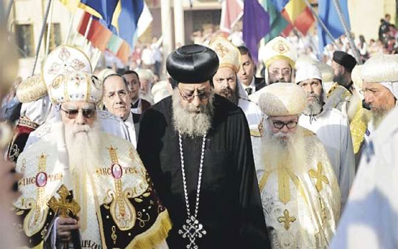   مصر اليوم - عدلي منصور يلتقي البابا تواضروس لتقديم التهنئة بعيد الميلاد المجيد