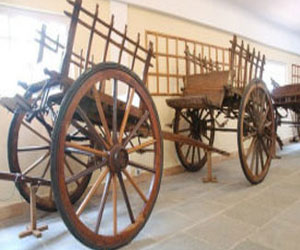   مصر اليوم - متحف للعربات الفريدة القديمة في الهند