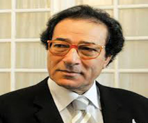   مصر اليوم - فاروق حسني يزور المعالم الأثريَّة في الأقصر