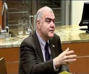   مصر اليوم - رئيس جامعة الإسكندرية يوضح ظروف إنضمامه لـلحرية والعدالة