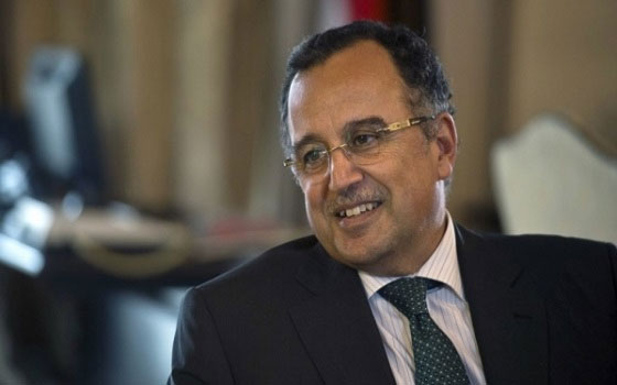   مصر اليوم - فهمي يبدأ زيارة الى الجزائر لبحث العلاقات الثنائية والاوضاع في المنطقة