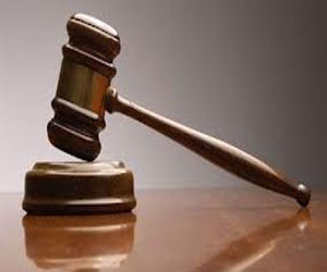   مصر اليوم - محكمة بريطانية تأمر بخلع أسنان شاب لمنعه من إيذاء نفسه