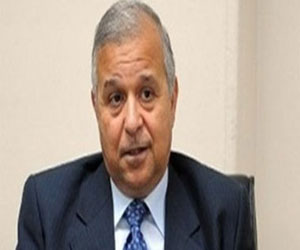   مصر اليوم - محافظ الأقصر ومدير الأمن والقيادات الشعبية والسياسية يقدمون التهنئة للأقباط