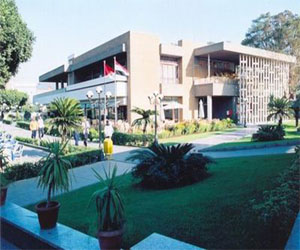 مصر اليوم - محافظة القاهرة ترسل لجنة للأهلي الأسبوع المقبل لحصر المخالفات