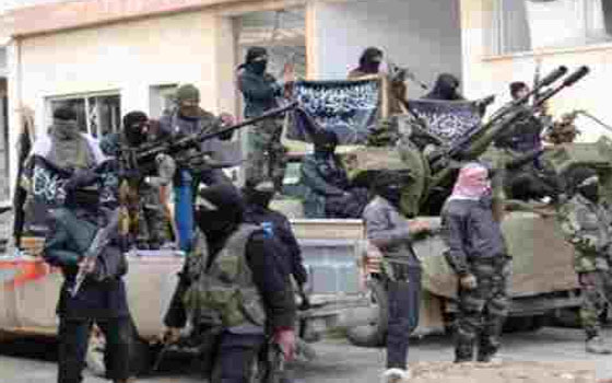   مصر اليوم - جبهة النصرة تحرّر 50 أسيراً من المحتجزين لدى داعش في الرقة