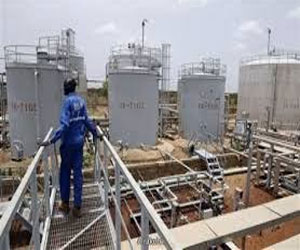   مصر اليوم - السودان يؤكد استمرار تدفق نفط الجنوب من حقول ولاية أعالي النيل