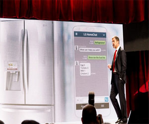   مصر اليوم - إل جي تُعلن عن خدمة HomeChat للتحكم بالأجهزة المنزلية عن طريق الرسائل النصية