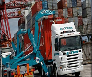   مصر اليوم - العجز التجاري الأميركي يتراجع إلى أقل مستوى