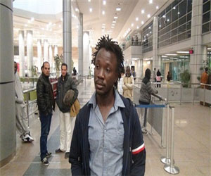   مصر اليوم - وصول البطاقة الدوليَّة لإيدان والمقاولون يتعاقد مع عبد الله