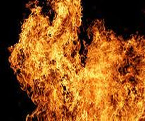   مصر اليوم - الفندق العائم المحترق نايل سراي خالي من السواح