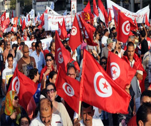   مصر اليوم - مواجهات ليلية بين محتجين تونسيين وقوات الأمن في غرب البلاد