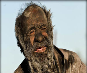 مصر اليوم - إيراني يحطم الرقم القياسي لم يستحم منذ 60 عامًا