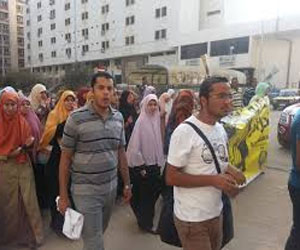   مصر اليوم - مسيرة لطُلاب الإخوان في جامعة الإسكندريّة لرفض مُحاكمة مرسي