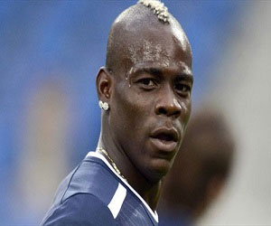   مصر اليوم - بالوتيلي يؤكد انه لن يرحل عن الايه سي ميلان