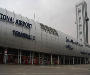   مصر اليوم - مطار القاهرة ينقل 34 فلسطينيًا إلى منفذ رفح