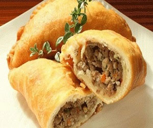   مصر اليوم - فطائر البطاطس والبيض الحارة