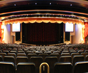   مصر اليوم - فرنسا تحظر عروضًا مسرحية مناهضة لليهود