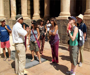   مصر اليوم - الوزارة تؤكد أن السيَّاح الأجانب راضون عن المنتوج السياحي في المغرب