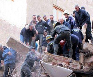   مصر اليوم - مقتل طفلة وإصابة 4 أخرين فى انهيار منزل في سوهاج