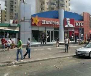 مصر اليوم - أميركي يبيع مطعمه لإنقاذ إحدى العاملات لديه من الموت