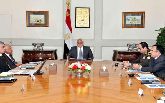   مصر اليوم - مجلسُ الدفاع الوطني المصرّي يبحثُ تقليل الآثار السلبيّة لسدِّ النهضّة الإثيوبي