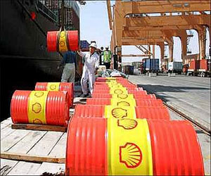   مصر اليوم - برميل النفط الكويتي ينخفض 34 سنتًا الى 102.65 دولار