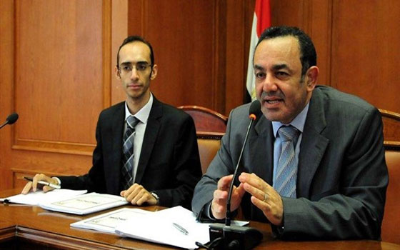   مصر اليوم - الشوبكي يؤكد أن الدستور الجديد يشمل القضايا كافة التي تهم المواطن