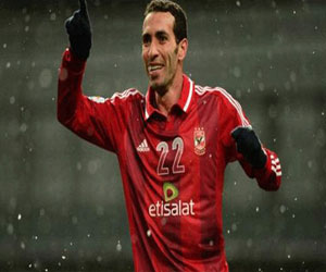   مصر اليوم - أبو تريكة يفوز  بأفضل لاعب مقيم في أفريقيا لعام 2013