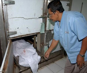   مصر اليوم - حالة ذعر في مستشفى في كينيا بعد عودة ميت إلى الحياة