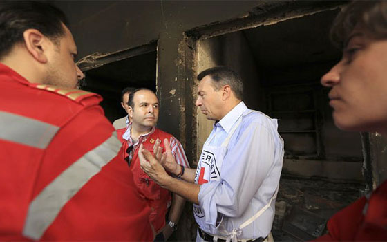   مصر اليوم - رئيس الصليب الأحمر يصل إلى سوريَّة لتقييم الوضع الإنسانيِّ على الأرض