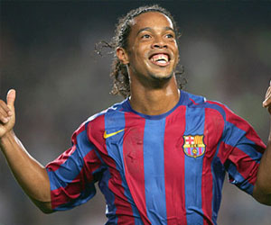   مصر اليوم - رونالدينيو يمدد عقده مع أتليتيكو مينيرو البرازيلي