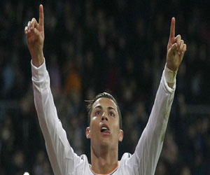   مصر اليوم - كريستيانو لعائلته: جهزوا حلبة الإحتفالات والألعاب النارية