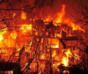   مصر اليوم - اندلاع الحريق في بلدة قديمة في شانغريلا جنوب غربي الصين