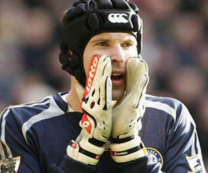   مصر اليوم - المتألق شيك يبقى الحارس الأمين على مرمى تشيلسي