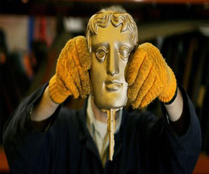   مصر اليوم - حكام جوائز البافتا لا يشاهدون الأفلام التي يرشحونها للفوز