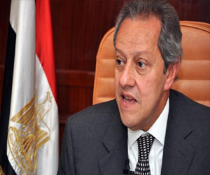   مصر اليوم - وزير الصناعة: التصويت بنعم للدستور تعني النجاح في الحرب ضد الإرهاب