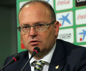   مصر اليوم - مدرب وست بروميتش يحذر من احتمال رحيله