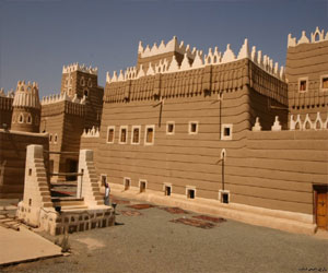   مصر اليوم - السفير الفرنسي والبعثة العلمية السعودية الفرنسية يزورون آثار نجران