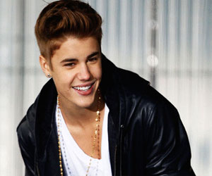   مصر اليوم - جاستن بيبر يقع في ورطة من جديد