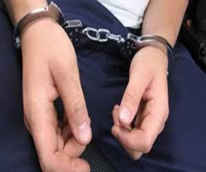   مصر اليوم - ﻣﺒﺎﺣﺚ ﻤﺮﺍﻏﺔ ﺴﻮﻫﺎﺝ تُلقي القبض على مُسجّل خطر