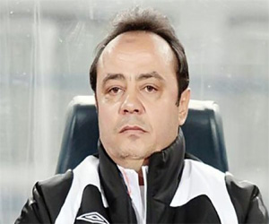   مصر اليوم - طارق يحيى يطمع في الوصول بالمقاصة للمربع الذهبي