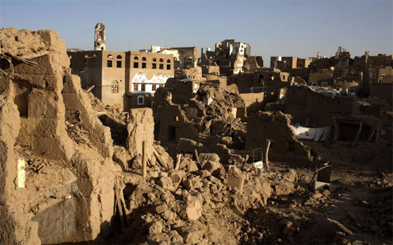   مصر اليوم - الحجوري يُعلن الخروج من دماج والجيش اليمنيّ يتكفل بنقل 4 آلاف سلفيّ