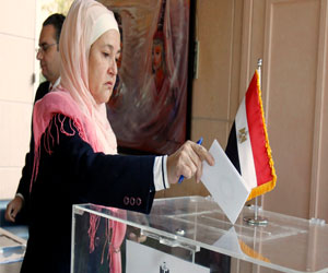   مصر اليوم - وصول وفد يضُمُّ 35 أميركيًّا لمتابعة الاستفتاء على الدستور