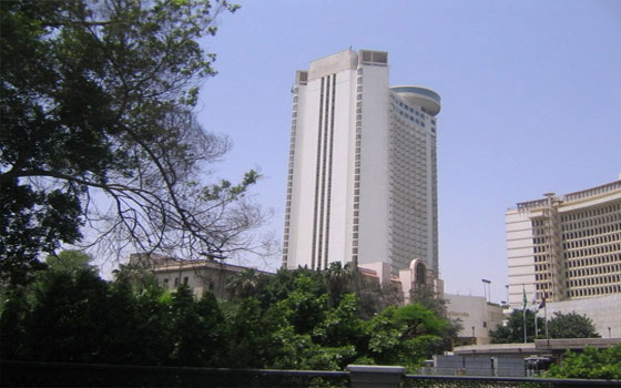   مصر اليوم - جراند نيل تاور فندق السّائحين الخليجيِّين في القاهرة