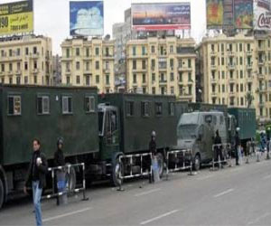   مصر اليوم - قوات الأمن تتمكن من إعادة فتح شارع مصطفى النحاس