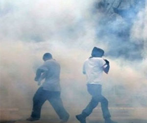   مصر اليوم - الأمن يفرق مسيرة للإخوان في دمنهور بالقنابل المسيلة للدموع