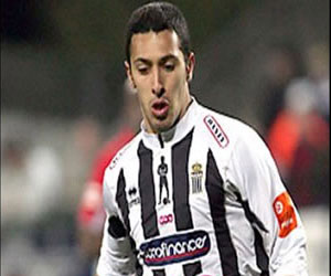   مصر اليوم - السّباعي لاعب الرّجاء البيضاويّ يهدِّد ناديه بتقديم شكوى للفيفا