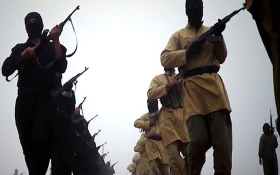   مصر اليوم - قصفُ دمشق ودرعا والقنيطرة وحماه و داعش تستعيد السّيطرة على الرقة