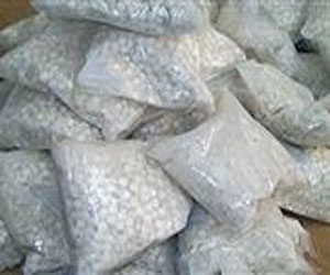   مصر اليوم - ضبط 204 أقراص مخدرة وثلاثة عاطلين في البحر الاحمر